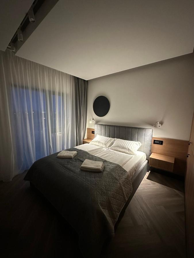 Luxury By The Lake Ap 28 Sibiu Exteriér fotografie